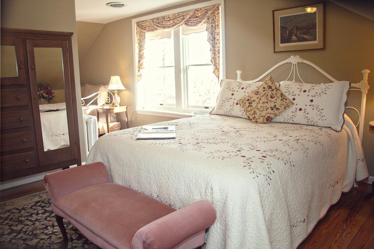 The Carriage Inn Bed And Breakfast Charles Town Quarto foto